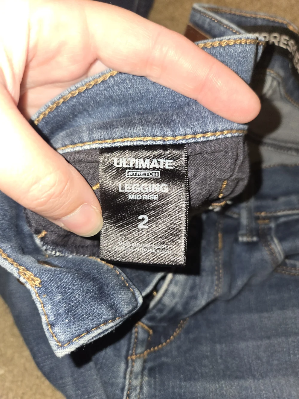 Express Women's Blue Denim Jeggings - Picture 2 of 3